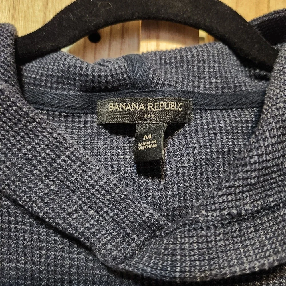 Banana Republic Men's Hooded Long Sleeve M Blue‎
